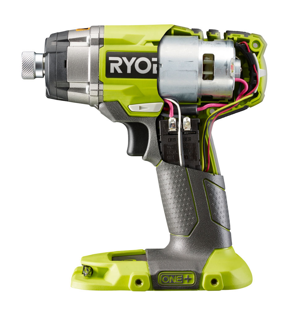 ONE + / Винтоверт RYOBI R18ID3-0 (без батареи)