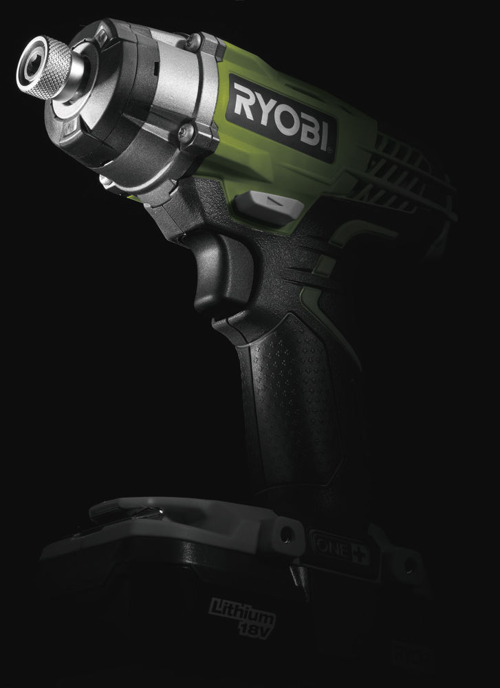 ONE + / Винтоверт RYOBI R18ID3-0 (без батареи)