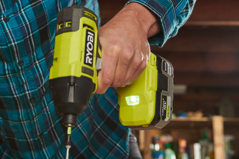 ONE + / Винтоверт RYOBI RID18-0 (без батареи)