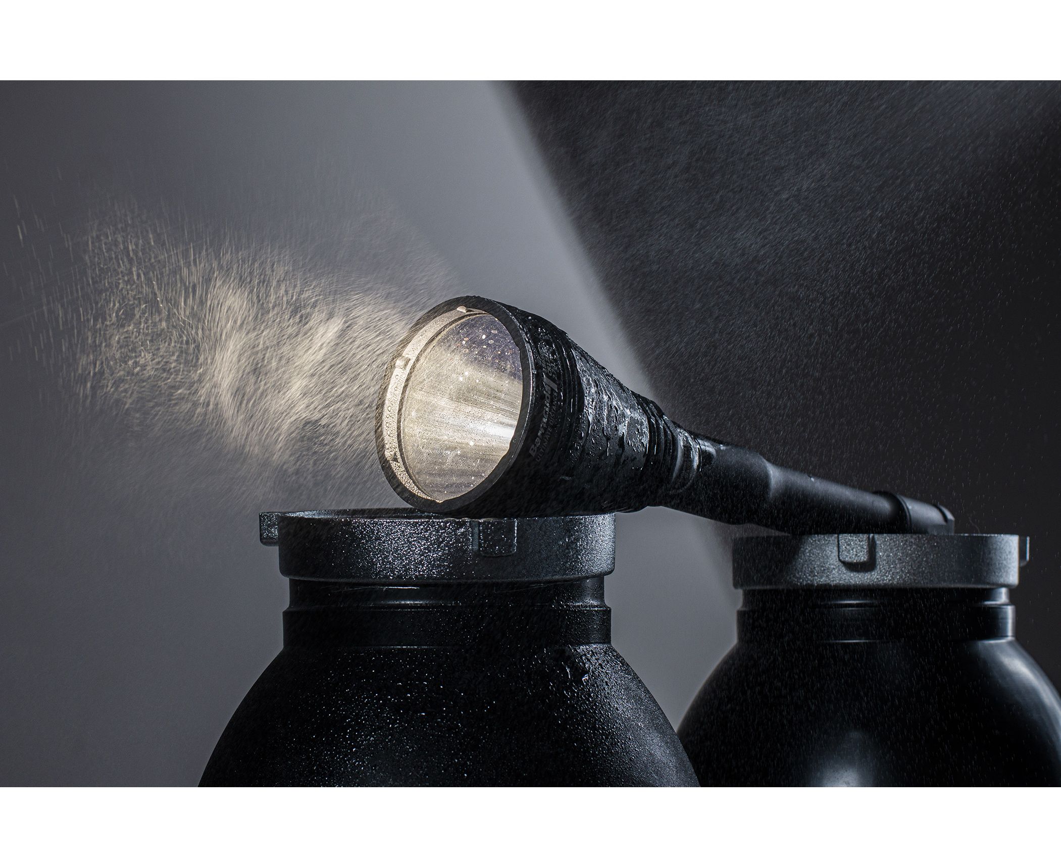 Фонарь Armytek Barracuda XP-L HI Белый