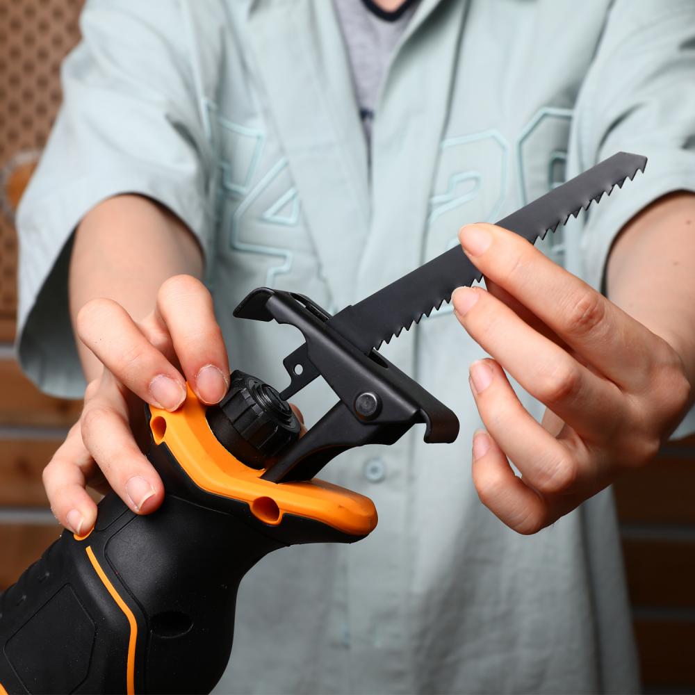 Сабельная пила аккумуляторная DEKO DKRS20 085-1129