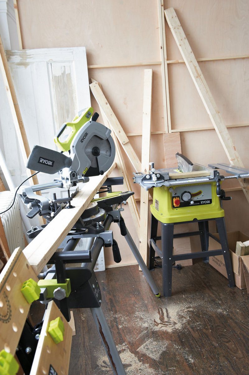 Пила торцовочная RYOBI EMS216L
