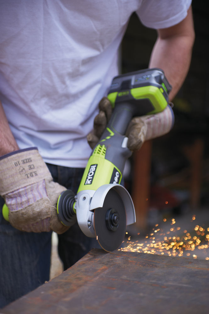 ONE + / Углошлифмашина RYOBI R18AG-0 (без батареи)