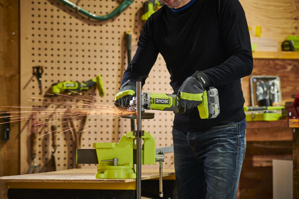 ONE + / Углошлифмашина RYOBI RAG18125-0 (без батареи)