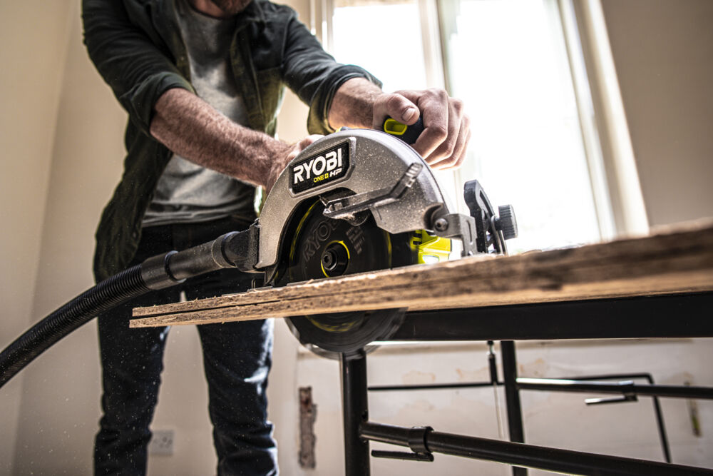 ONE + / Пила циркулярная RYOBI RCS18X-0