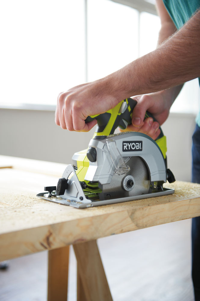 ONE + / Пила циркулярная RYOBI RWSL1801M (без батареи)