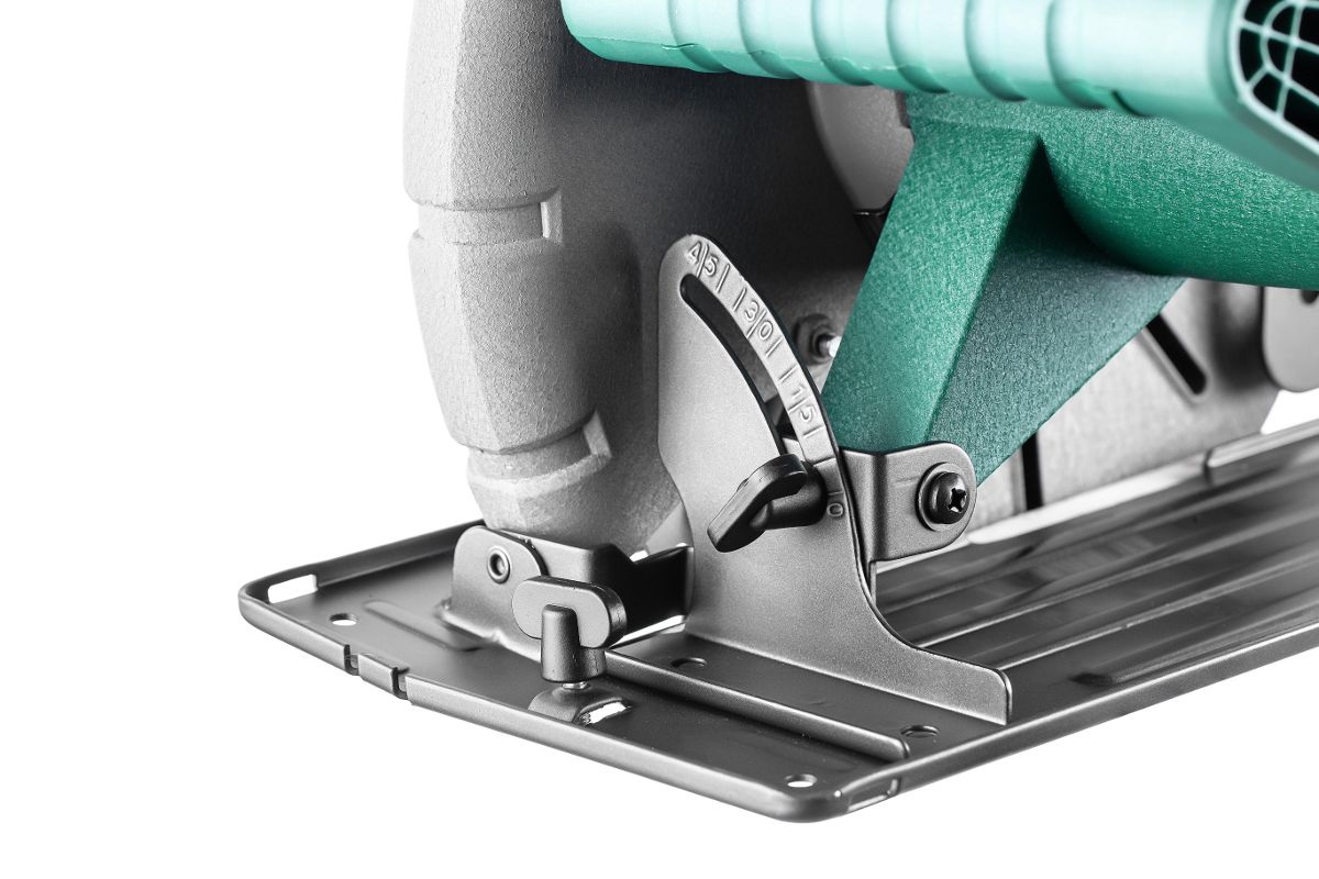 Пила циркулярная Hammer CRP2400/305