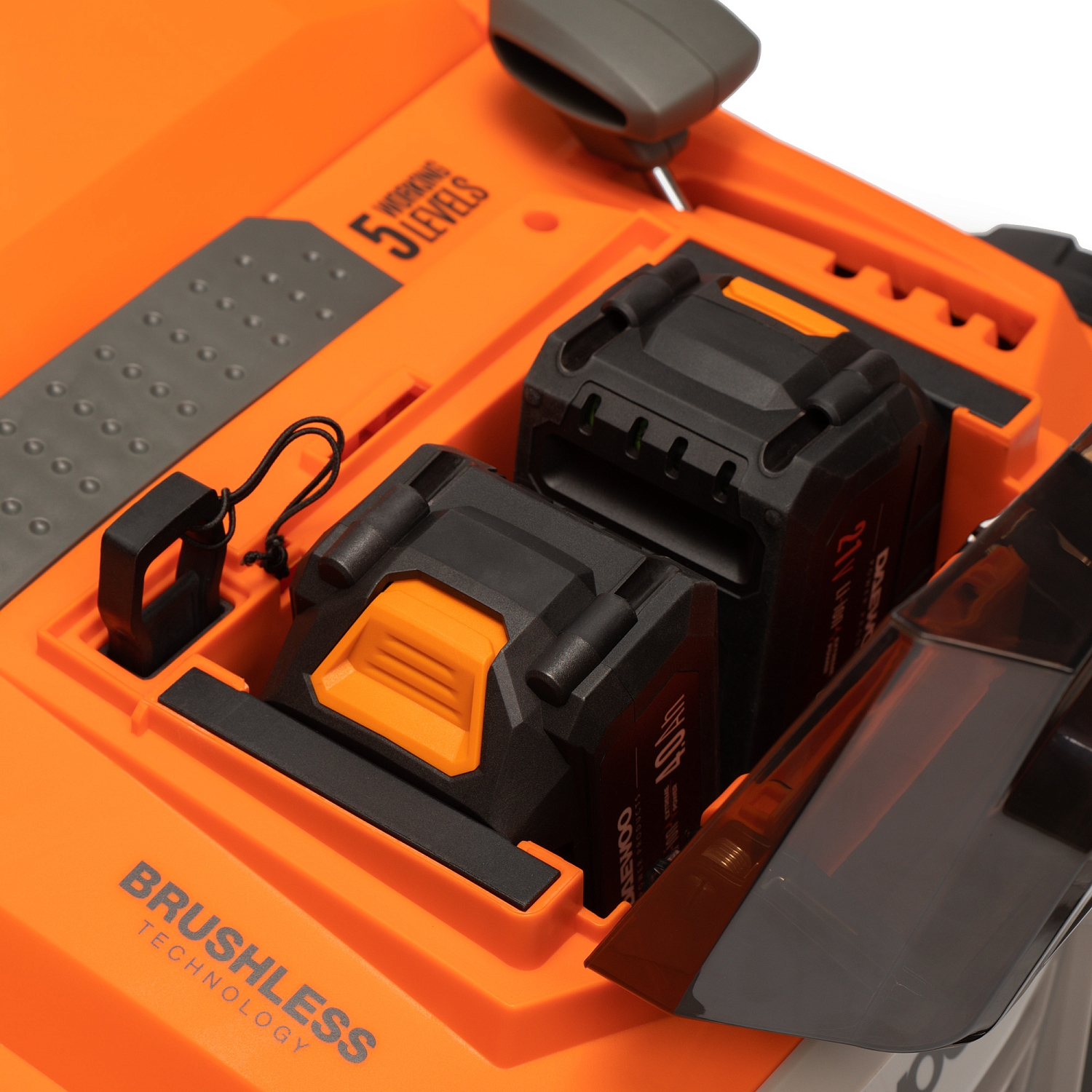 Аэратор-скарификатор аккумуляторный DAEWOO DSC 3842Li SET