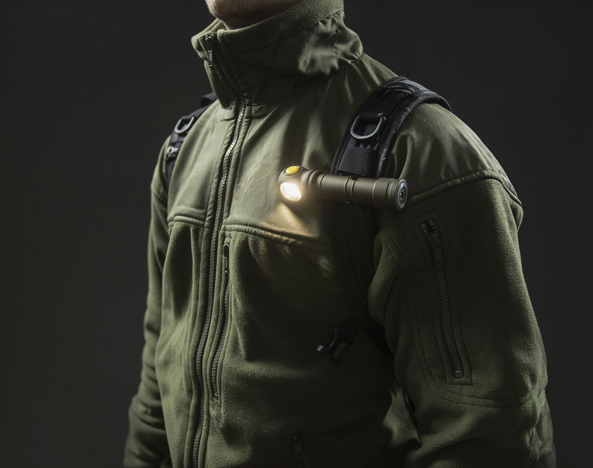 Фонарь Armytek Wizard C2 Pro Max Olive Белый