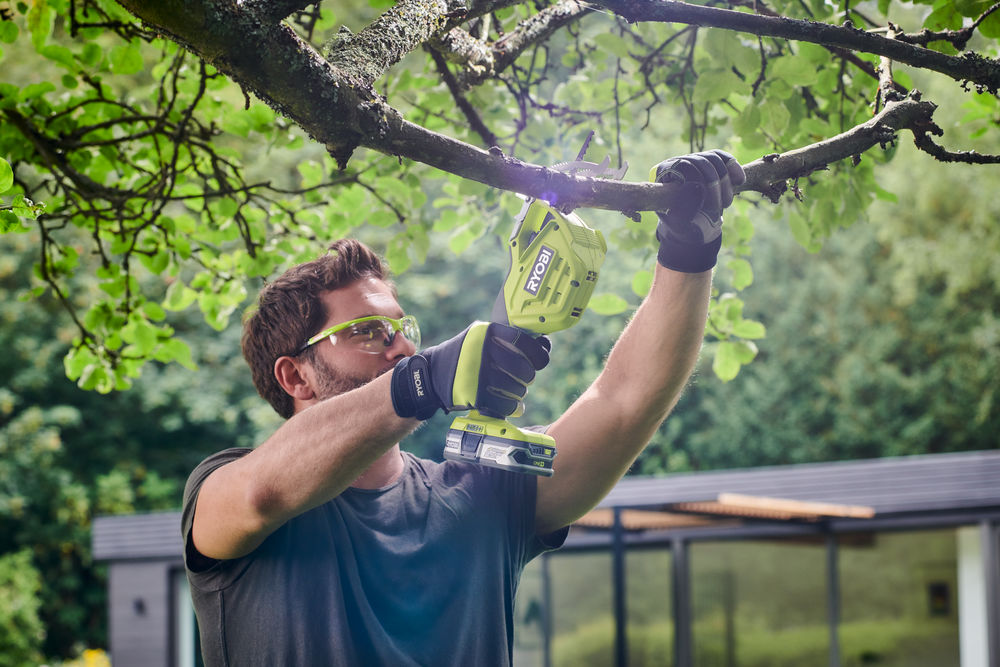 ONE + / Пила садовая RYOBI RY18PSA-0 (без батареи)