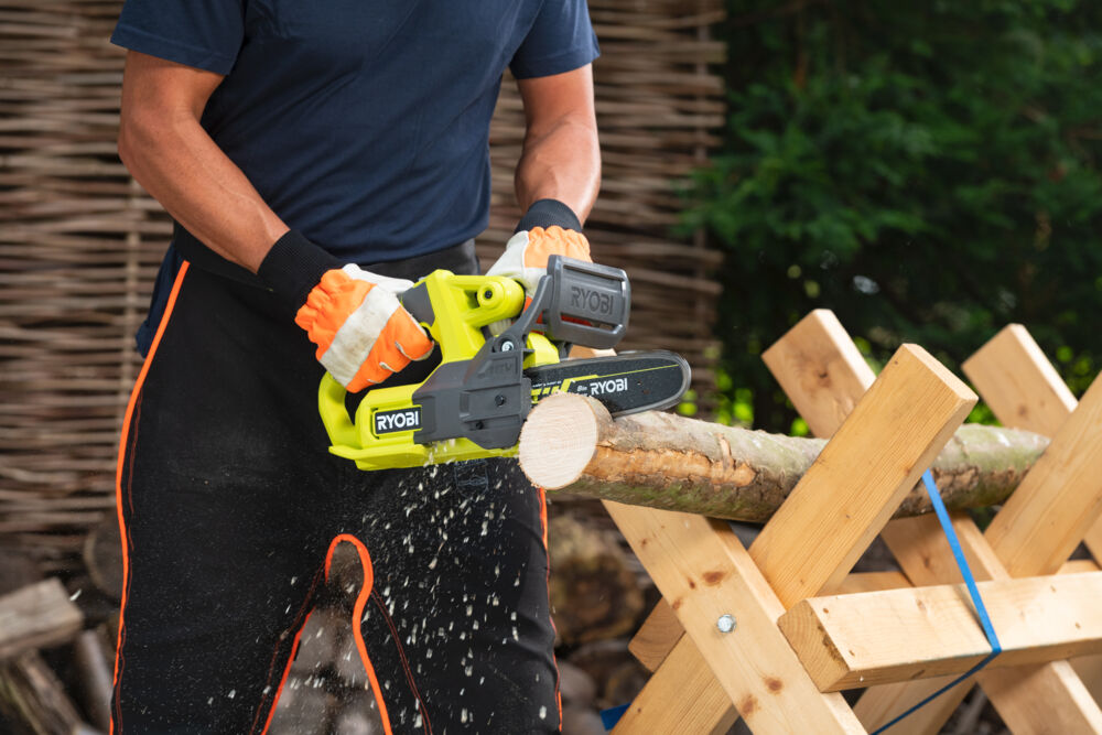 ONE + / Пила цепная RYOBI RY18CS20A-125