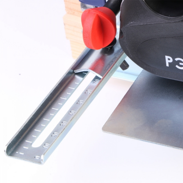 Рубанок ручной электрический ДИОЛД РЭ-1100-01,1100 Вт, 16000 об/мин, 82мм, 0-3мм