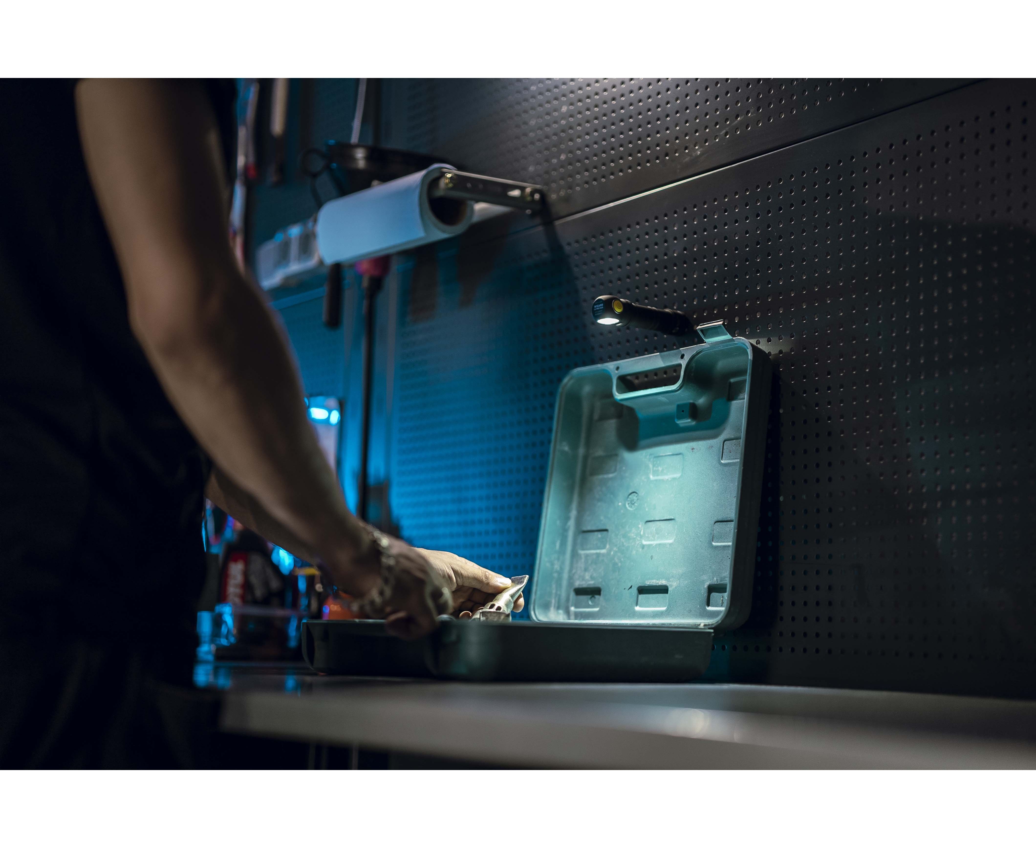 Фонарь Armytek Wizard C2 Pro Max Magnet USB LR