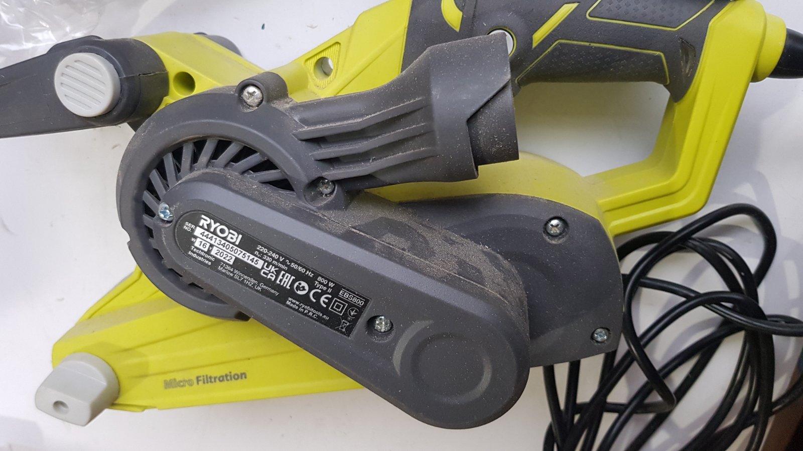 (Уценка) Ленточная шлифмашина RYOBI EBS800