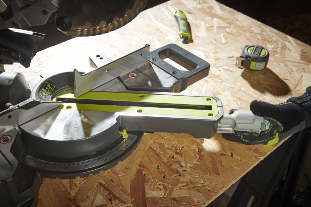 ONE + / Торцовочная пила RYOBI RMS18190-0 (без батареи)