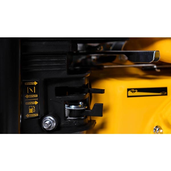 Водяной насос Champion GP80, 4-такт., 5,1/7кВт/л.с., 1000л./м., 8/28 дюйм/мм