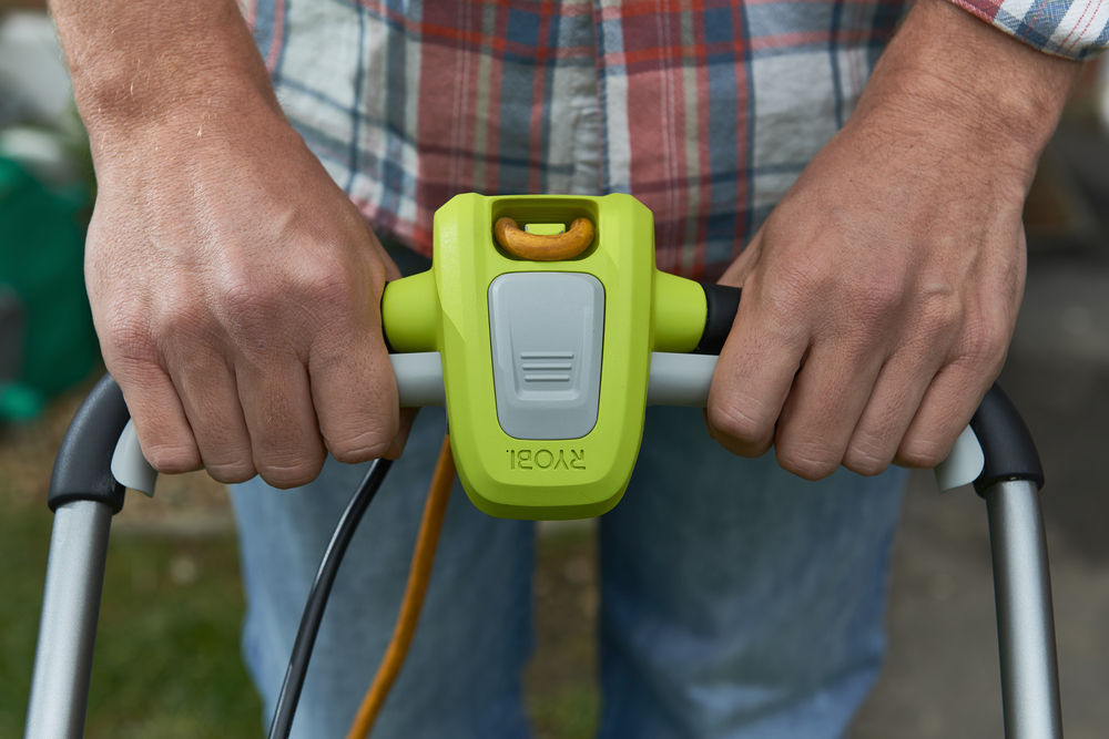 Газонокосилка электрическая RYOBI RLM13E33S