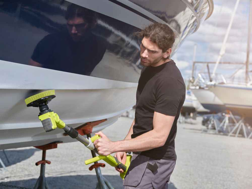 ONE + / Телескопическая щетка RYOBI R18TPS (без батареи)