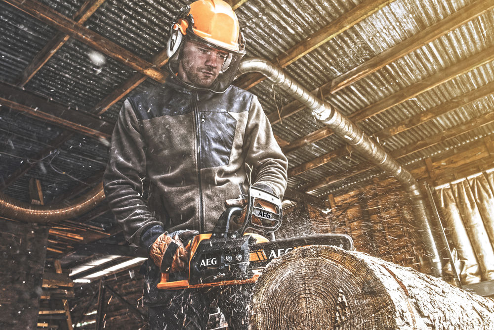 Пила цепная аккумуляторная AEG ACS18B30 (без батареи)