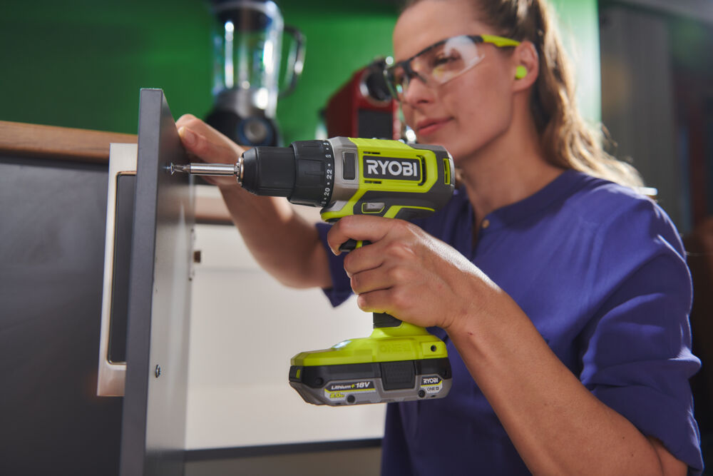 ONE + / Дрель-шуруповерт RYOBI RDD18-0 (без батареи)