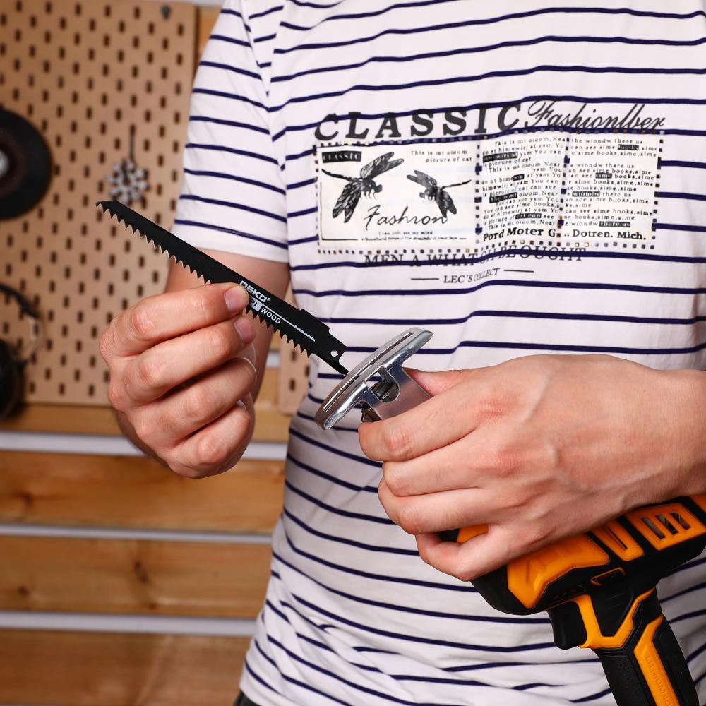 Пила сабельная аккумуляторная DEKO DKRS20 085-1070