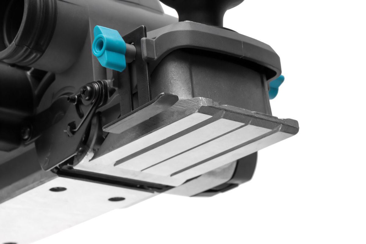 Рубанок TESLA TP1200