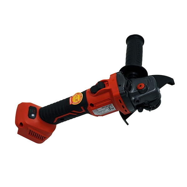 Аккумуляторная угловая шлифовальная машина Felisatti FT15767, 18 В, 125 мм, 3000-8500 об/мин, 1 аккум., 4,0 Ач, ЗУ 4А, кейс, М-серия
