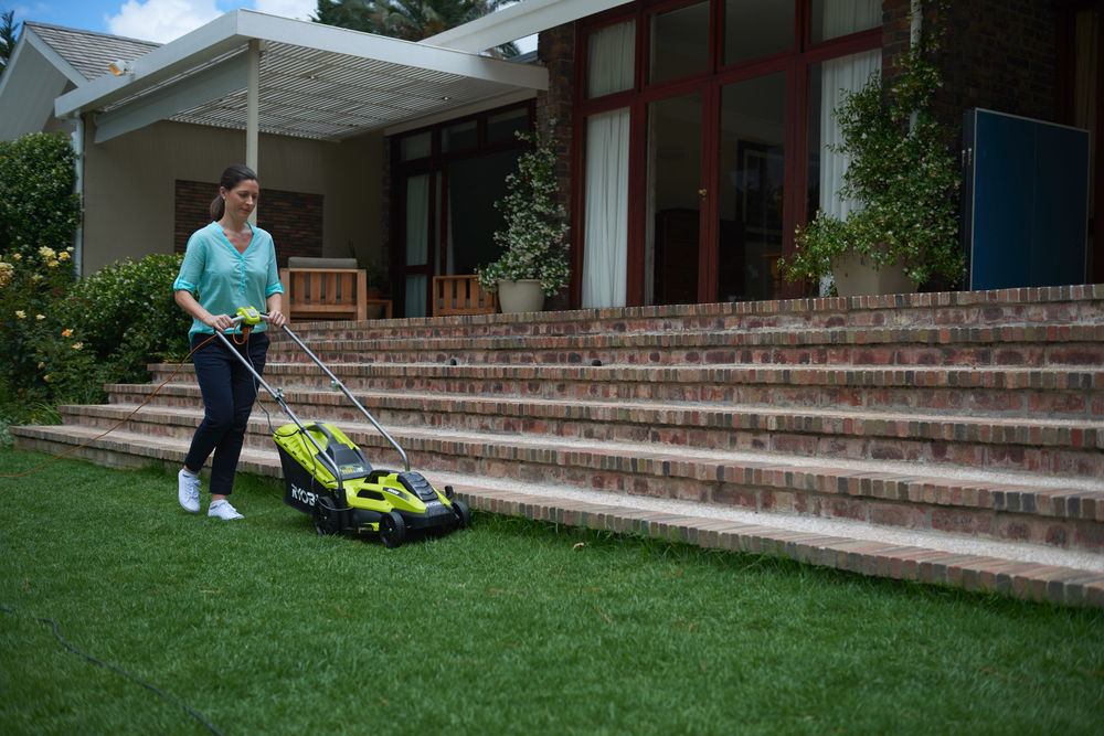 Газонокосилка электрическая RYOBI RLM13E33S