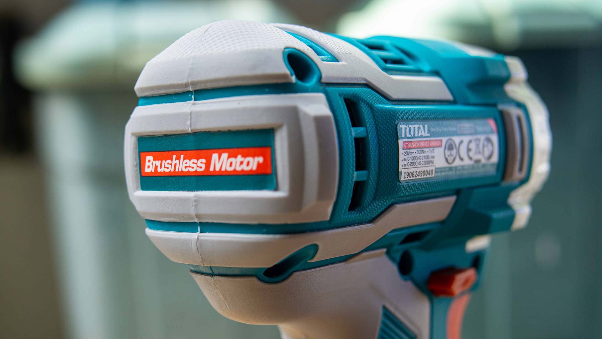 Гайковерт TOTAL TIWLI2001