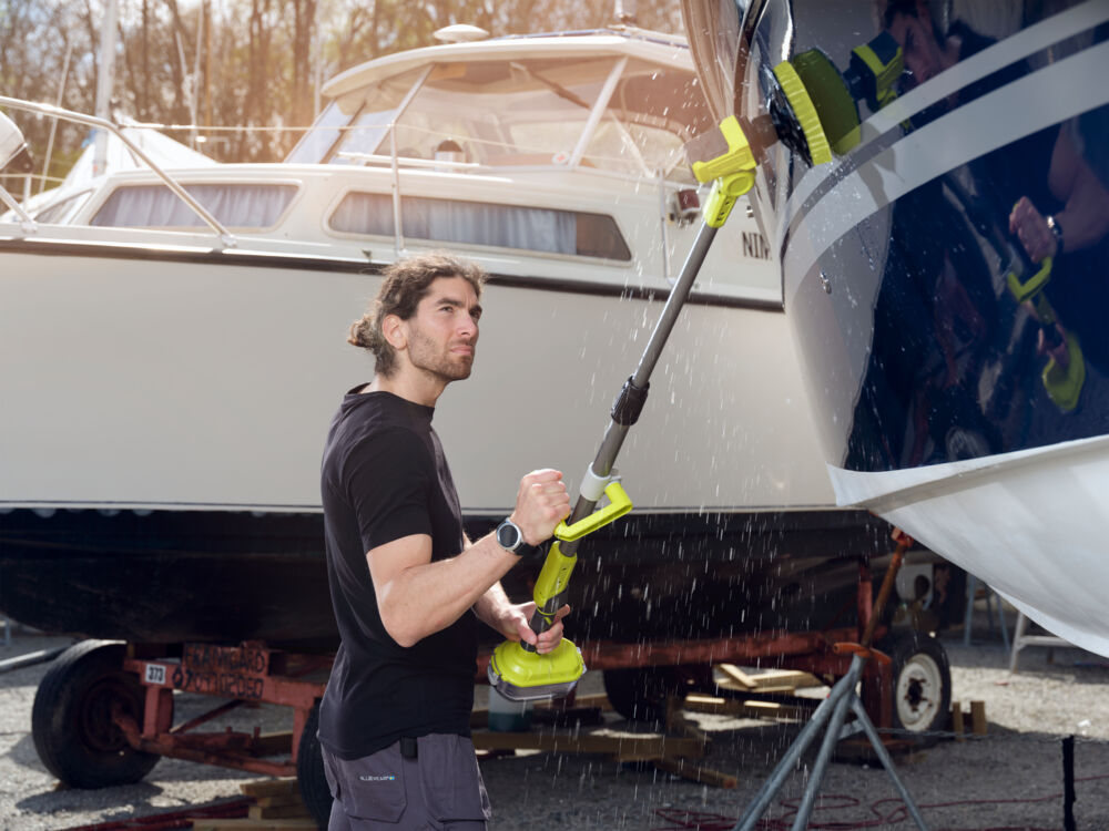 ONE + / Телескопическая щетка RYOBI R18TPS-120G