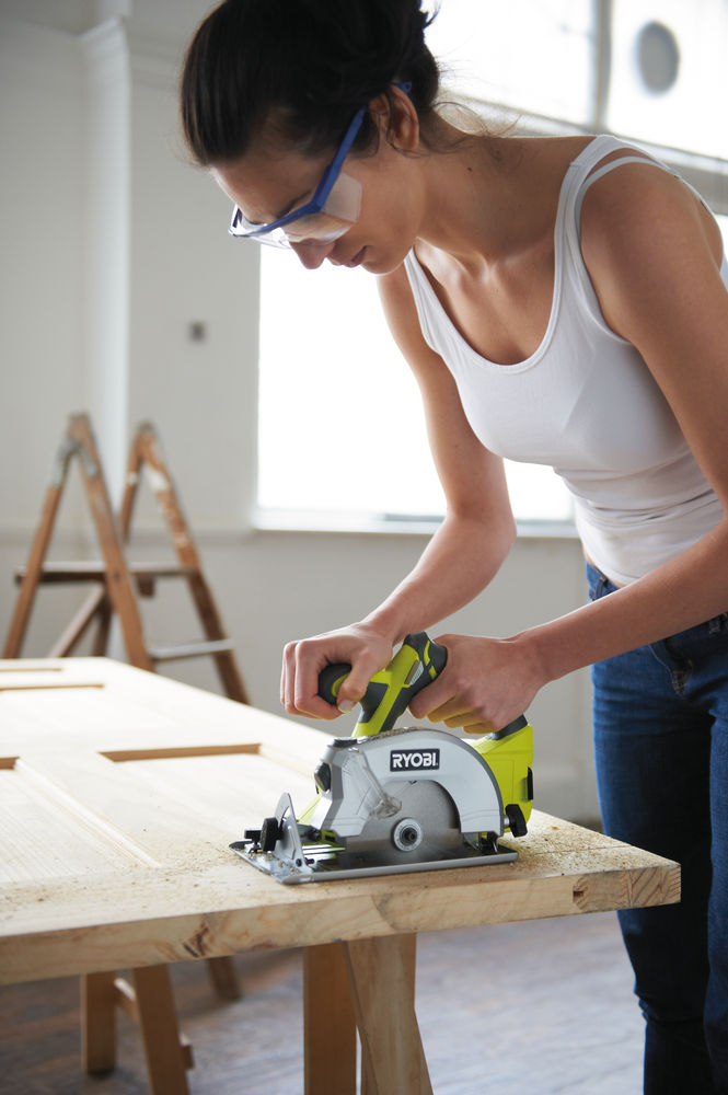 ONE + / Пила циркулярная RYOBI RWSL1801M (без батареи)
