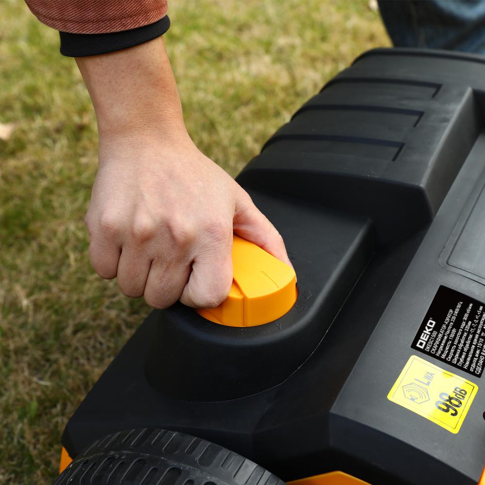 Аэратор-скарификатор электрический DEKO DKESC1500