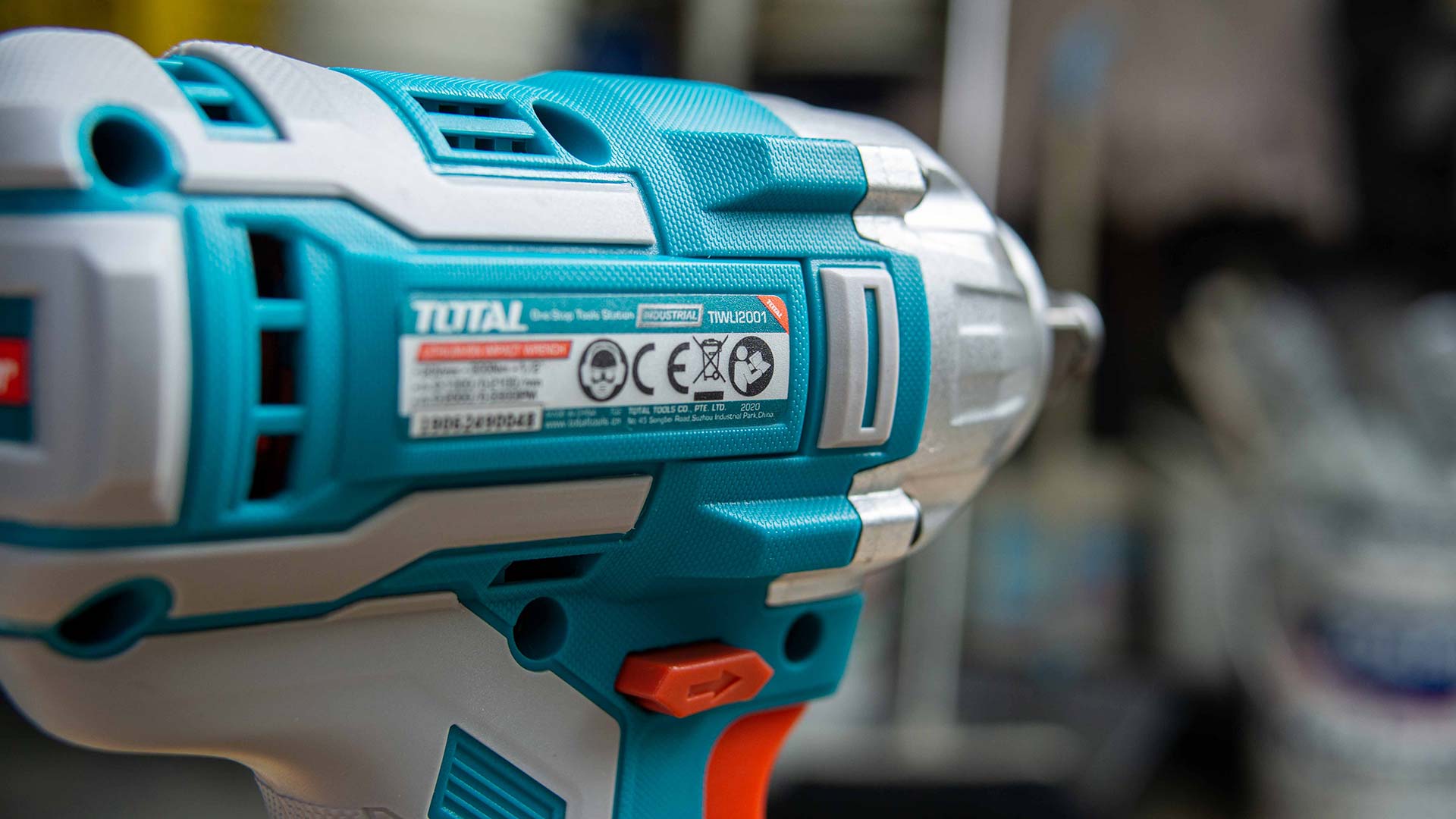 Гайковерт TOTAL TIWLI2001