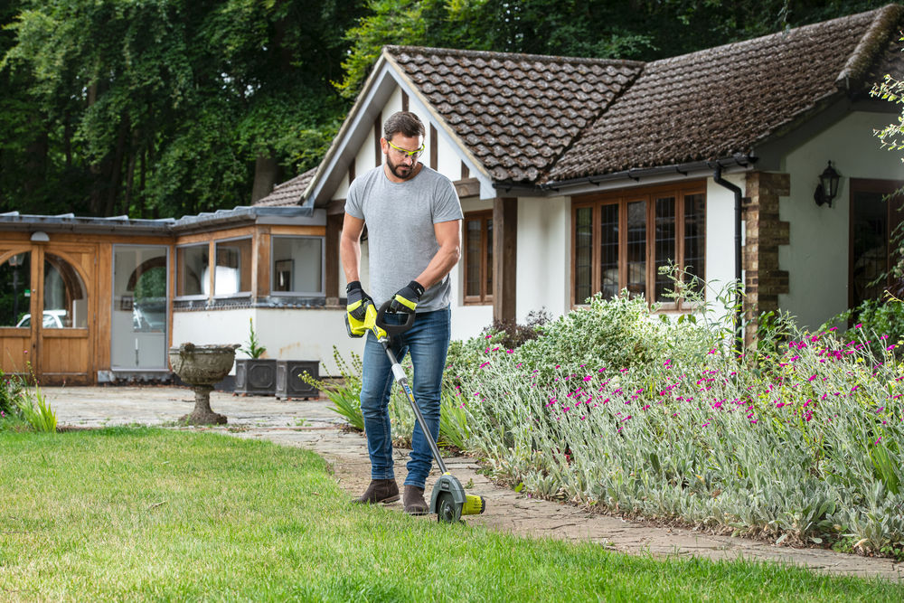 ONE + / Триммер подрезчик кромок RYOBI RY18EGA-0 (без батареи)