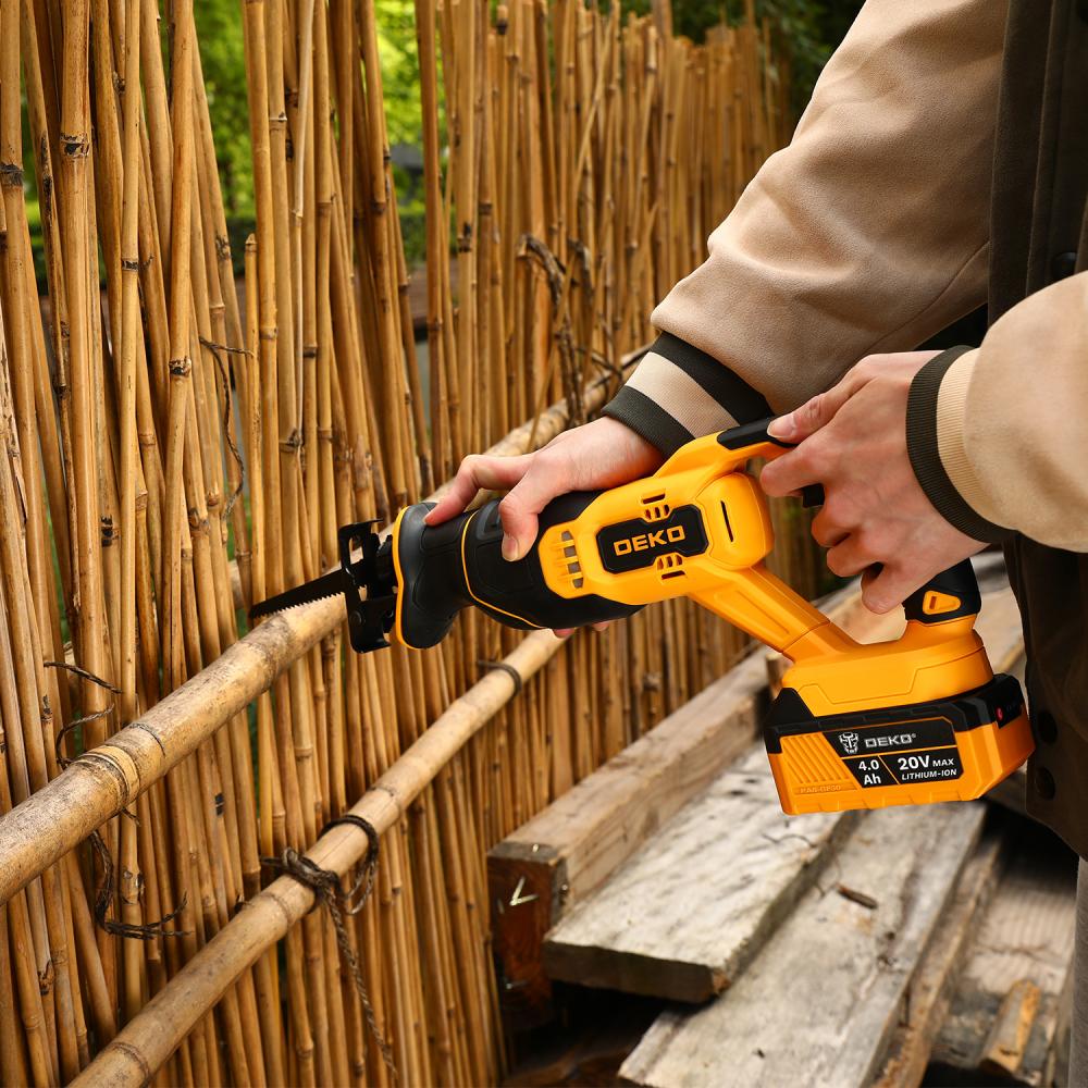 Пила сабельная аккумуляторная DEKO DKRS20 063-4359