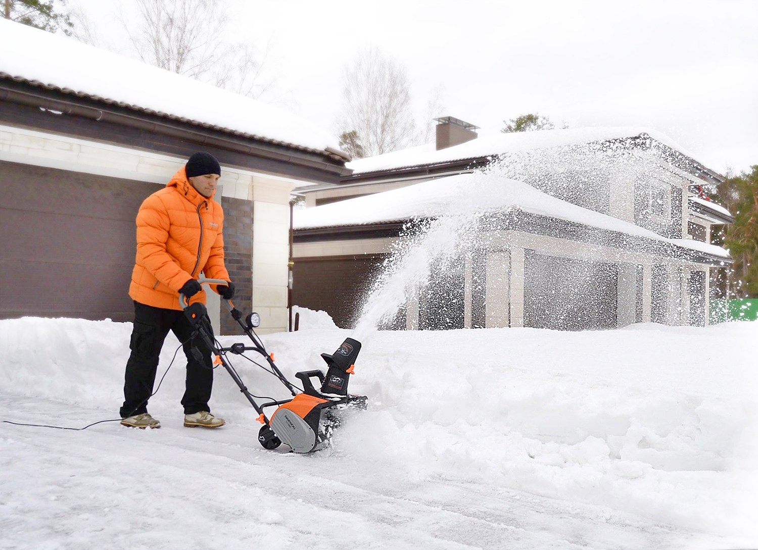 Снегоуборщик электрический DAEWOO DAST 2600E