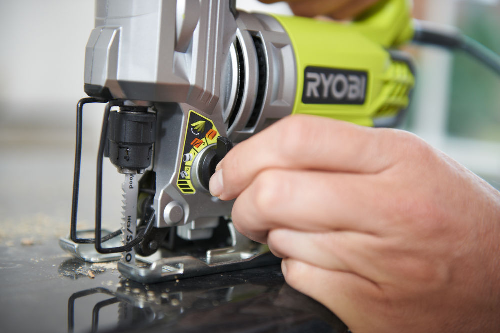 Лобзик RYOBI RJS850-K