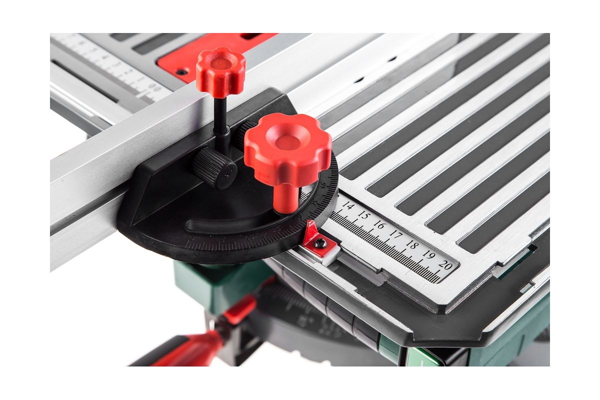 Пила торцовочная комбинированная ( + распиловочный стол) Hammer Flex STL1800/250C