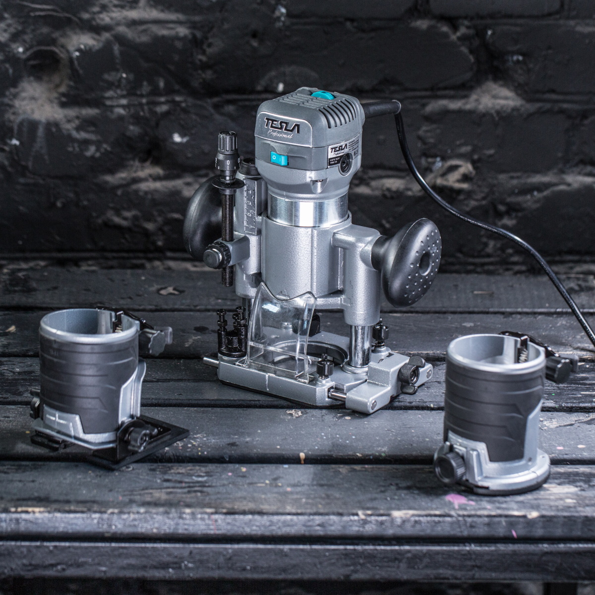 Фрезер TESLA TRE710