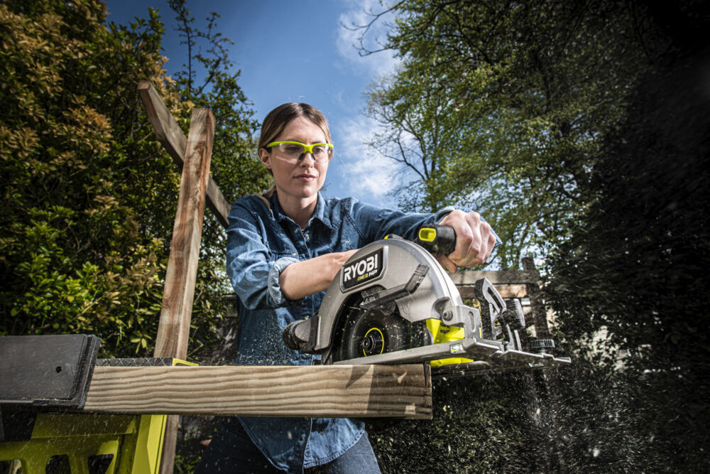 ONE + / Пила циркулярная RYOBI RCS18X-0