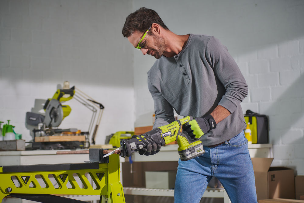 ONE + / Пила сабельная RYOBI R18RS7-0 (без батареи)