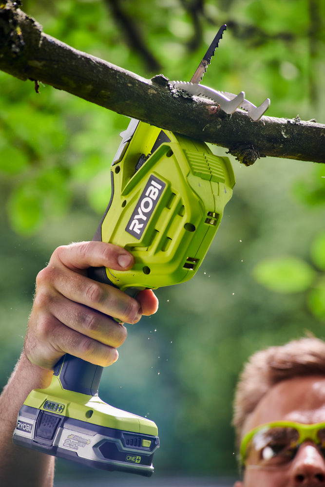 ONE + / Пила садовая RYOBI RY18PSA-0 (без батареи)