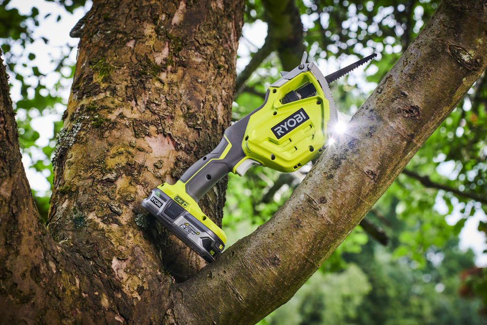 ONE + / Пила садовая RYOBI RY18PSA-0 (без батареи)