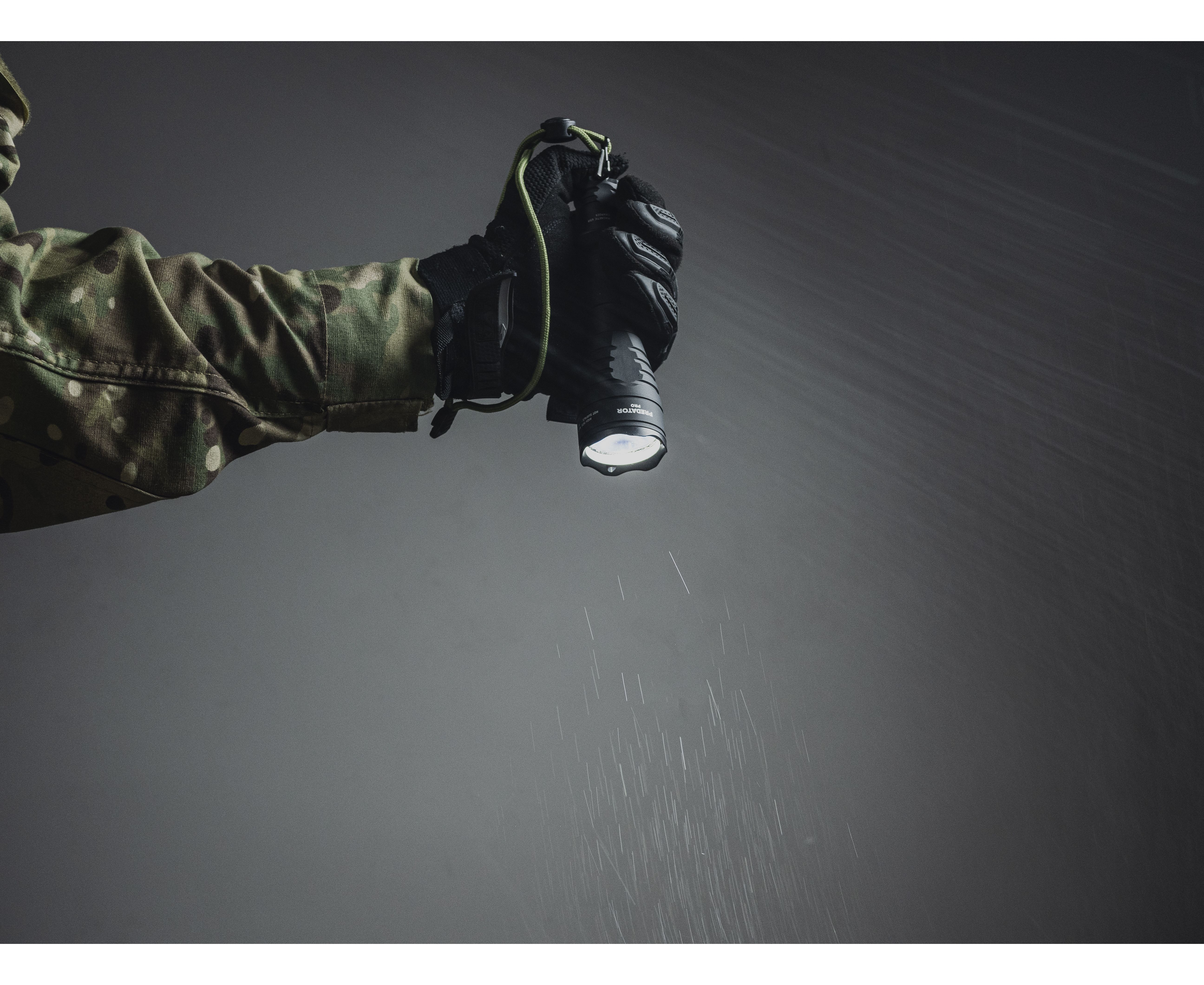 Фонарь Armytek Predator Pro Magnet USB Теплый