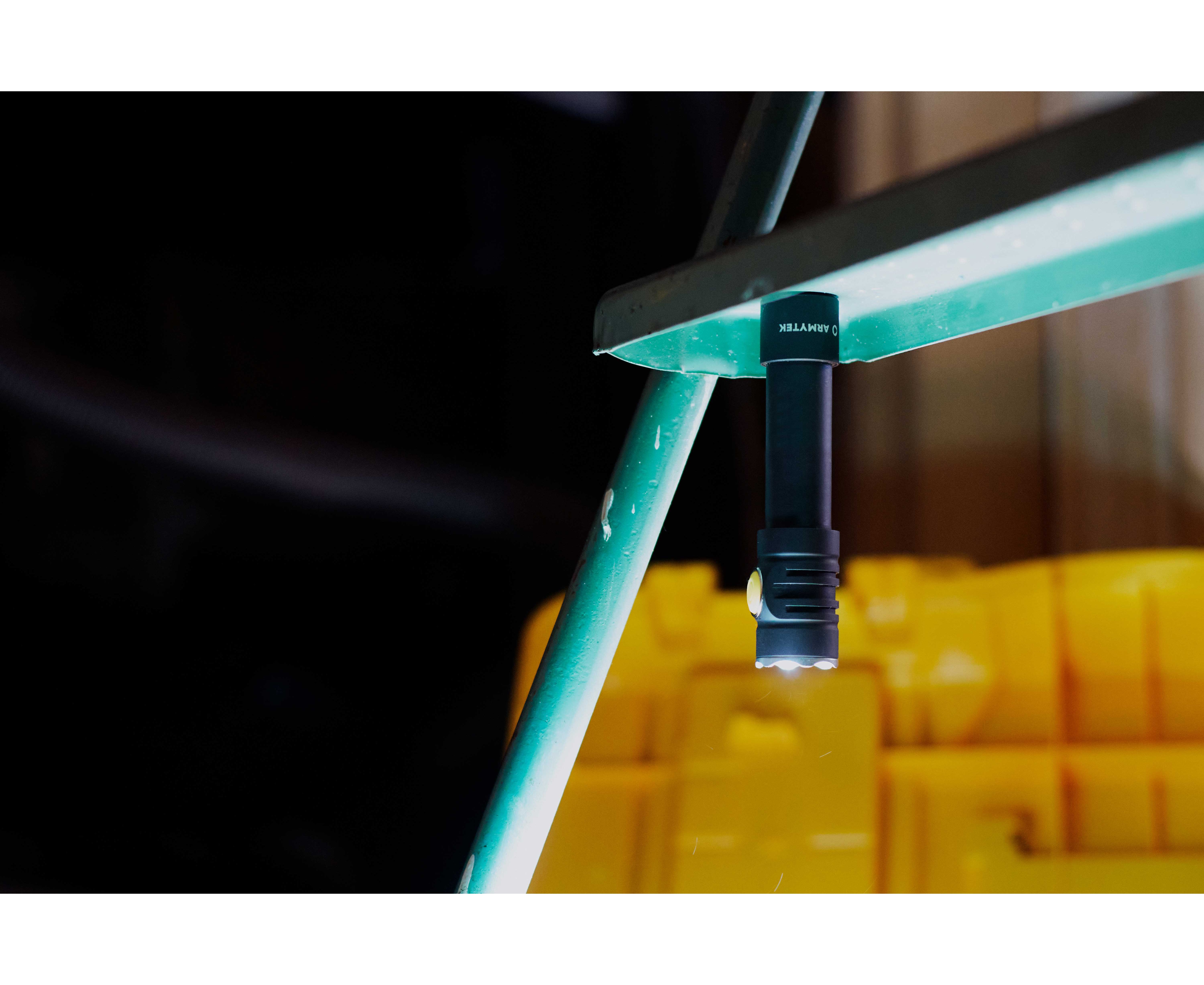 Фонарь Armytek Prime C2 Pro Magnet USB Белый