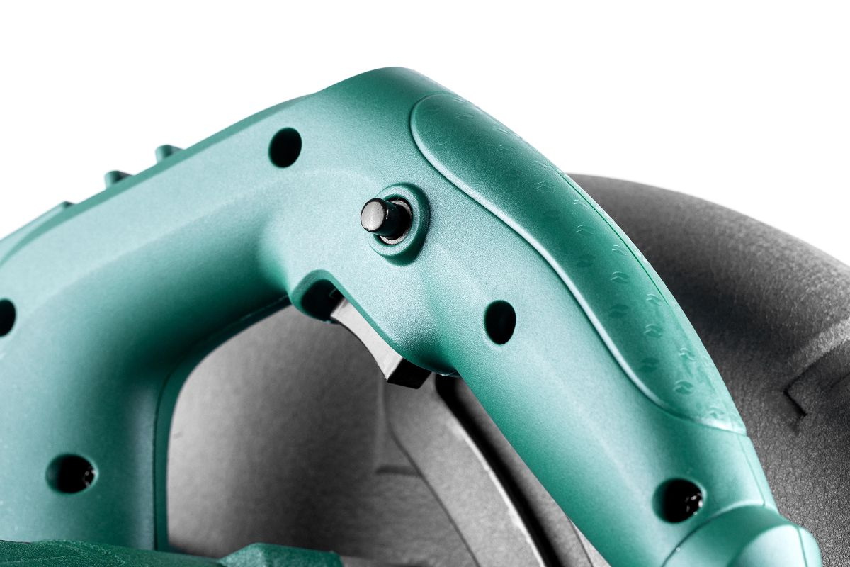 Пила циркулярная Hammer CRP2400/305