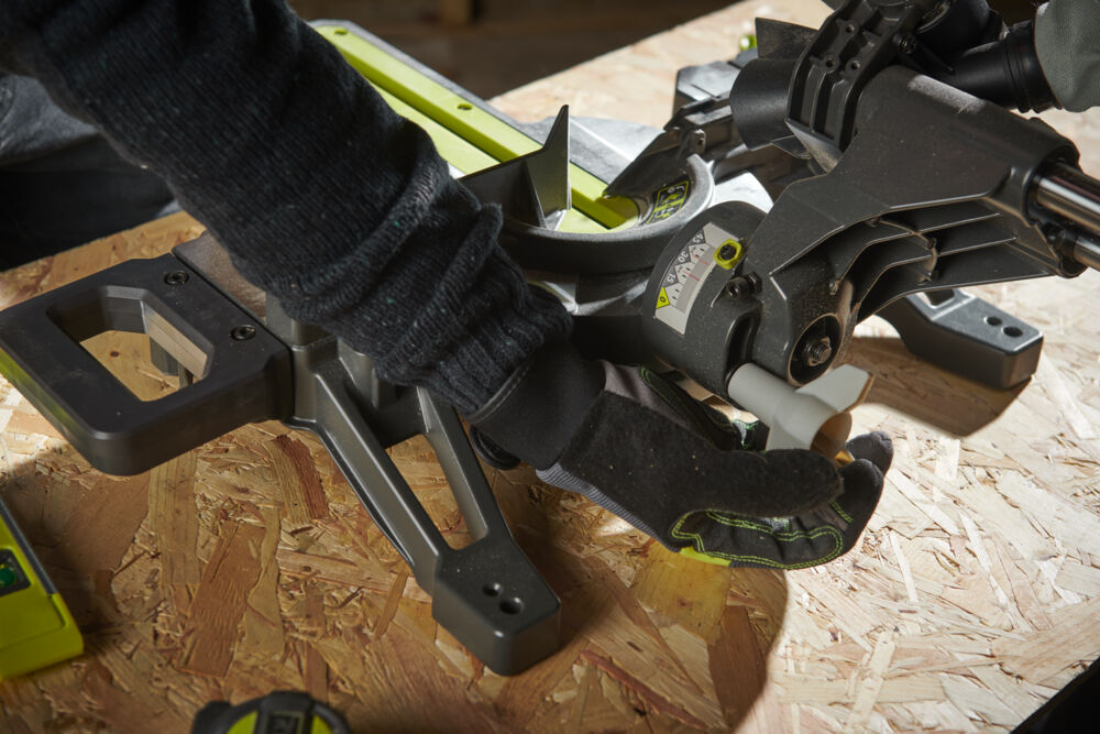 ONE + / Торцовочная пила RYOBI RMS18190-0 (без батареи)