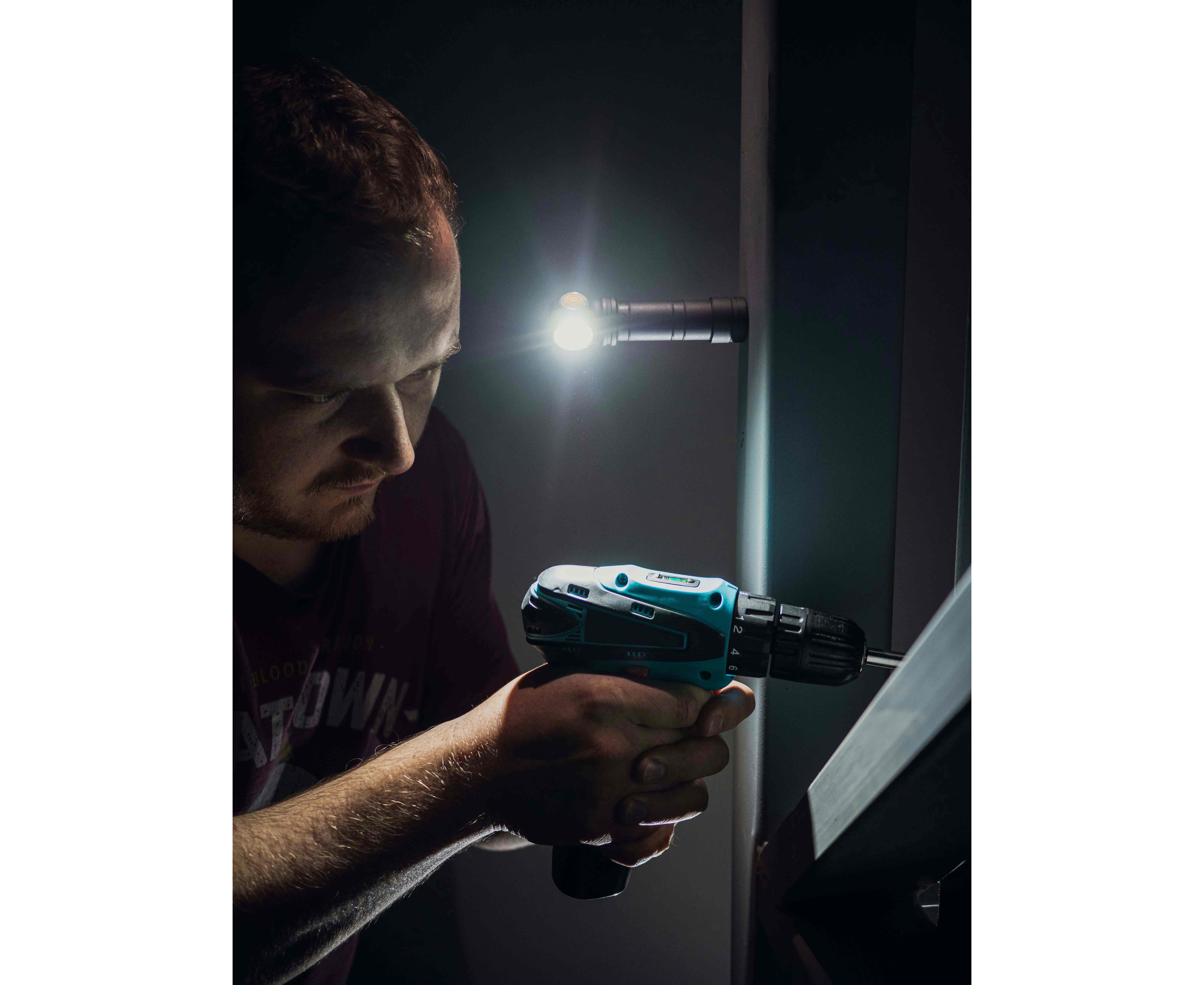 Фонарь Armytek Wizard C2 Pro MAX Magnet USB Белый