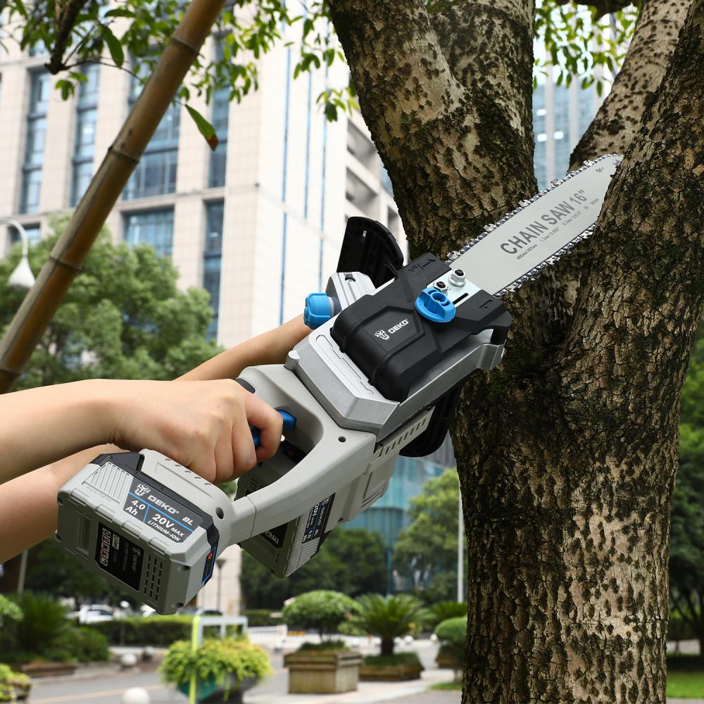 Пила цепная аккумуляторная DEKO DKCHS 40 PRO 083-2002