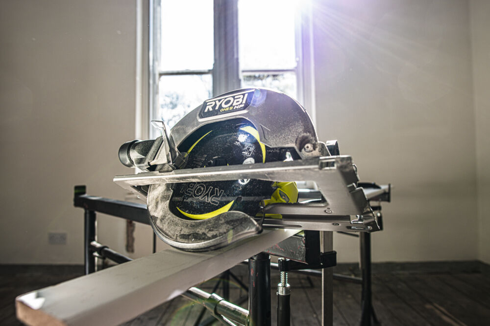 ONE + / Пила циркулярная RYOBI RCS18X-0